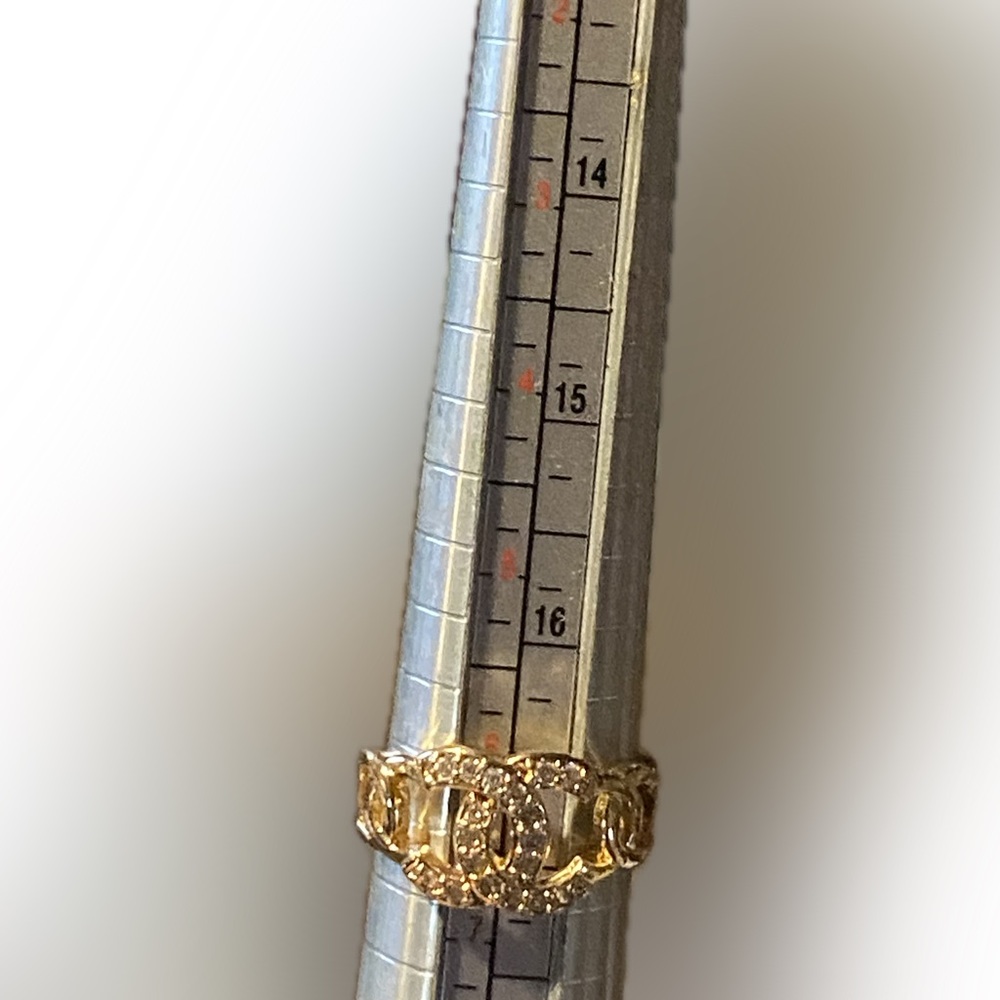 Designer Luxury Crystal Ring ✨ - Picture 13 of 14